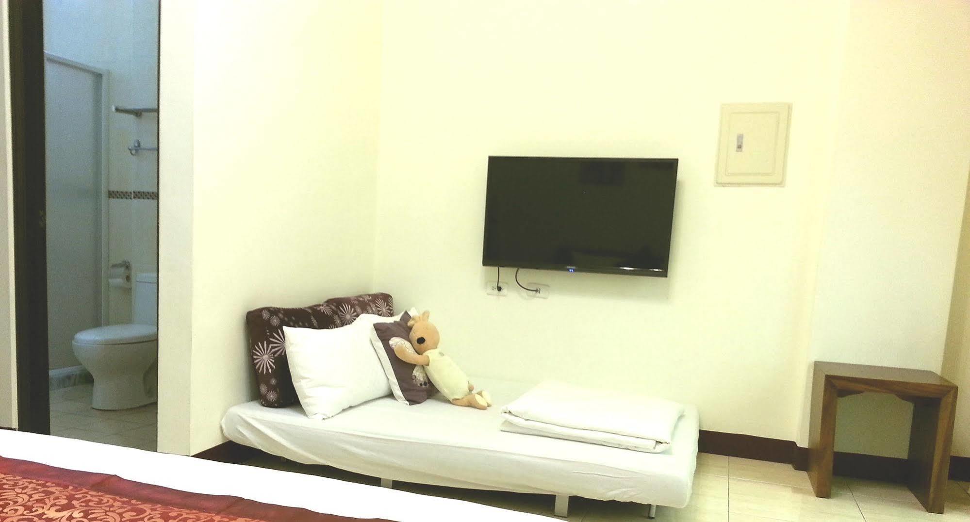 הואליין סיטי Encounter Hostel מראה חיצוני תמונה