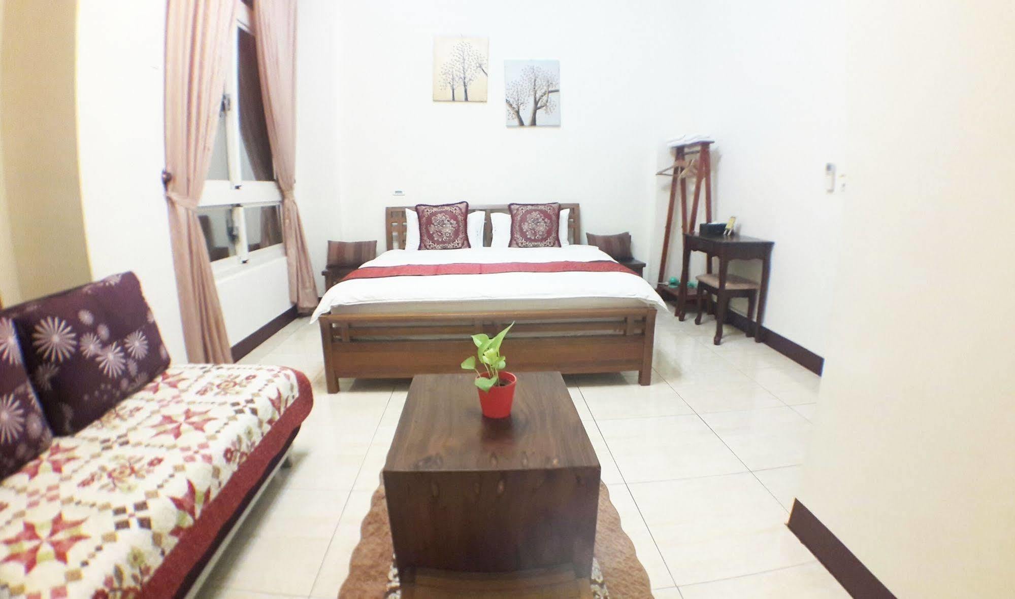 הואליין סיטי Encounter Hostel מראה חיצוני תמונה